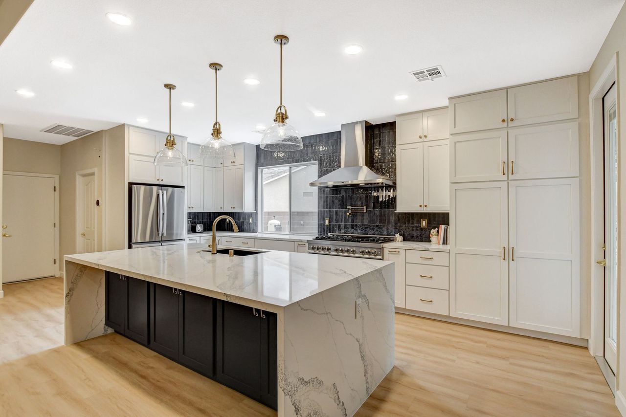 Kitchen with island counter